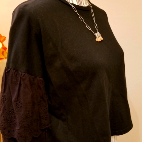 Mustard Seed Black 100% Cotton Eyelet Puffy Layered Sleeve Crop Top - Picture 4 of 10